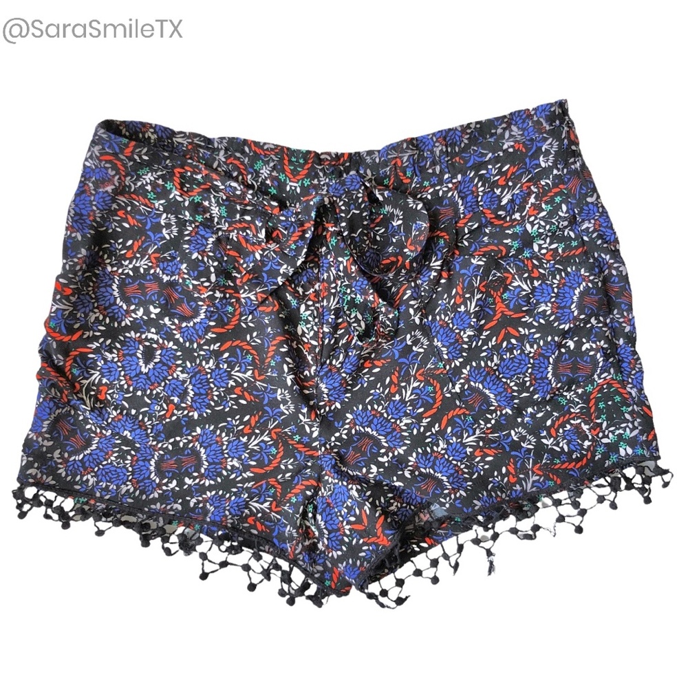 JOLT Floral Print Crochet Pom Pom Trim Casual Shorts